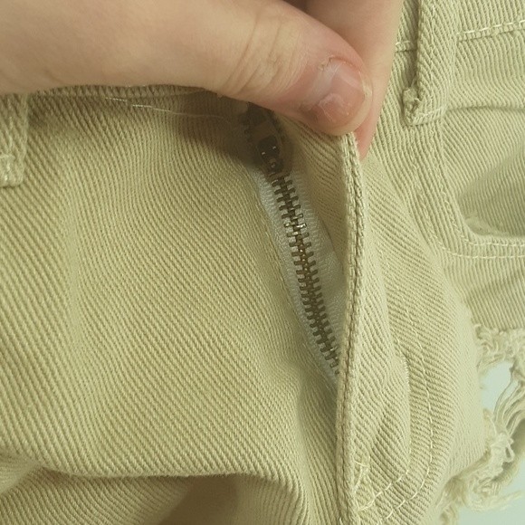 Size s tan unbranded cute shorts - Picture 4 of 9